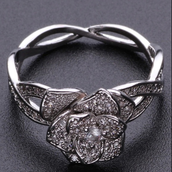 Diamond Crystal Flower Eternity Engagement Ring - Picture 8 of 8